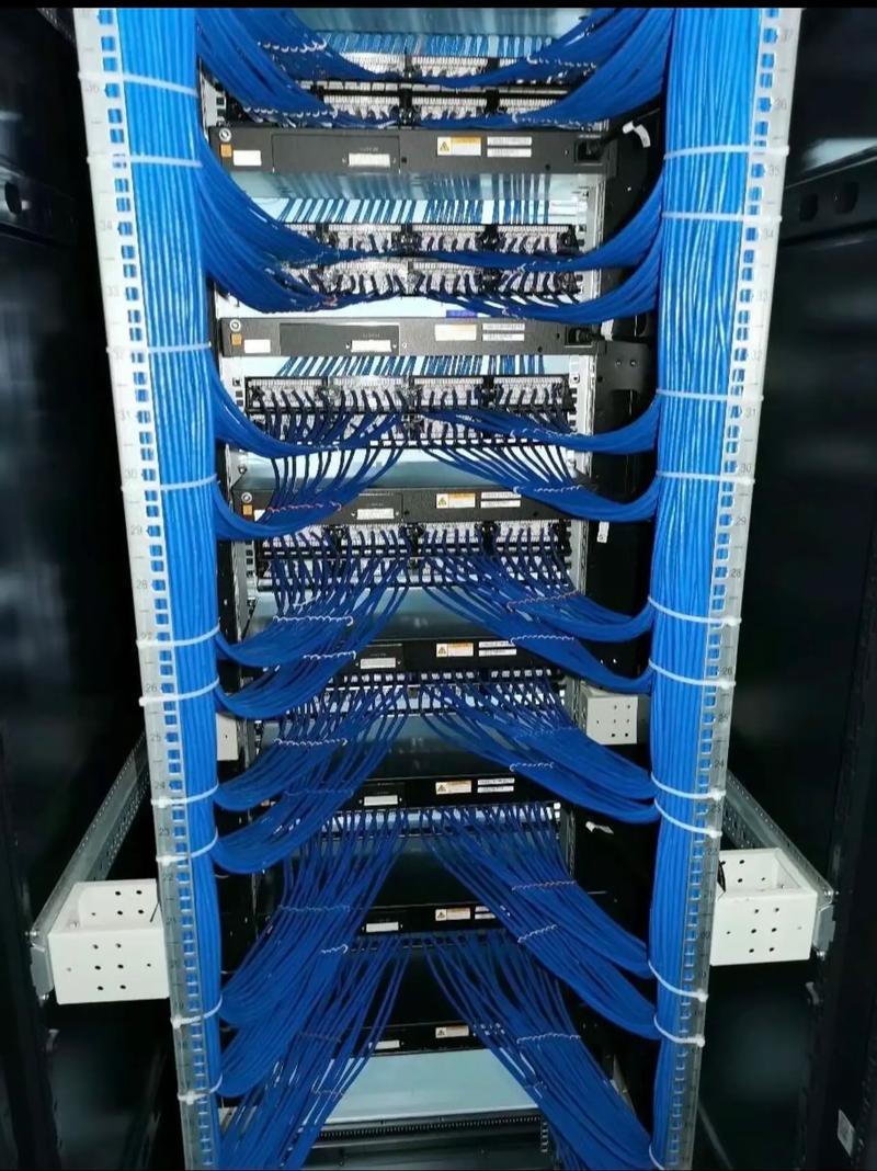 向陽而生，致敬一線的弱電人